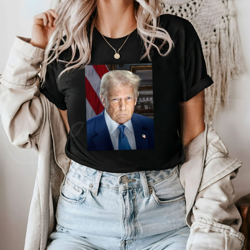 Donald Trump’s official Presidential shirt portrait unveiled. 10 Donald Trump’s official Presidential shirt portrait unveiled