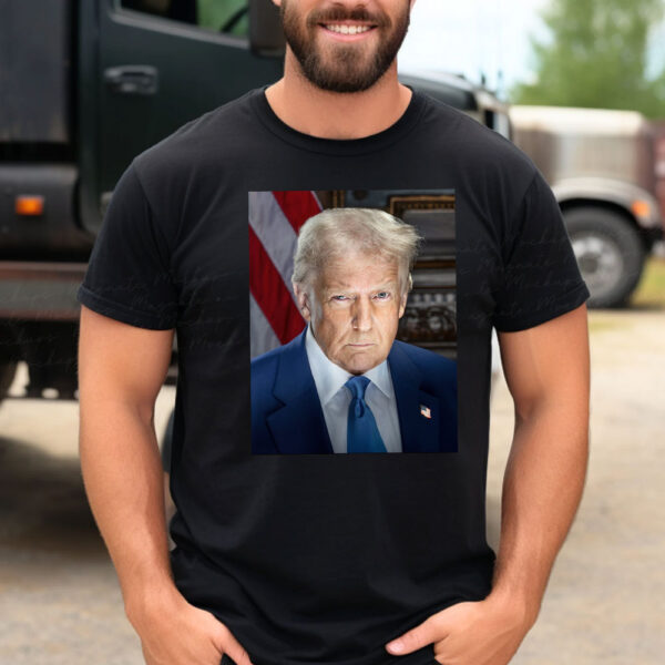 Donald Trump’s official Presidential shirt portrait unveiled