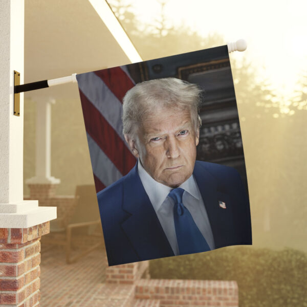 Inaugural Portrait of the 47th President Trump Flag