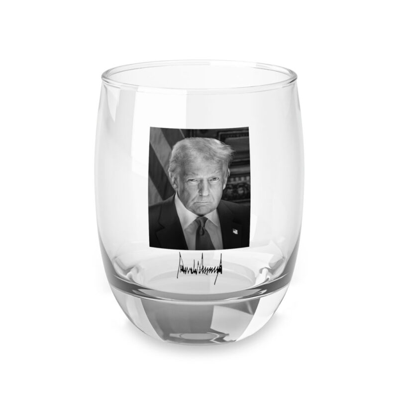 Inaugural Portrait of the 47th President Trump Glass 8 Inaugural Portrait of the 47th President Trump Glass