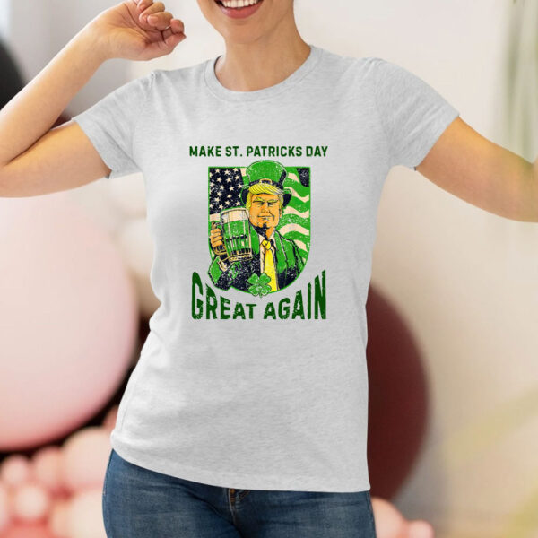 Make-St-Patrick's-Day-Great-Again-Shirt,-Trump-Drinking-St.-Patrick's-Day-Shirt