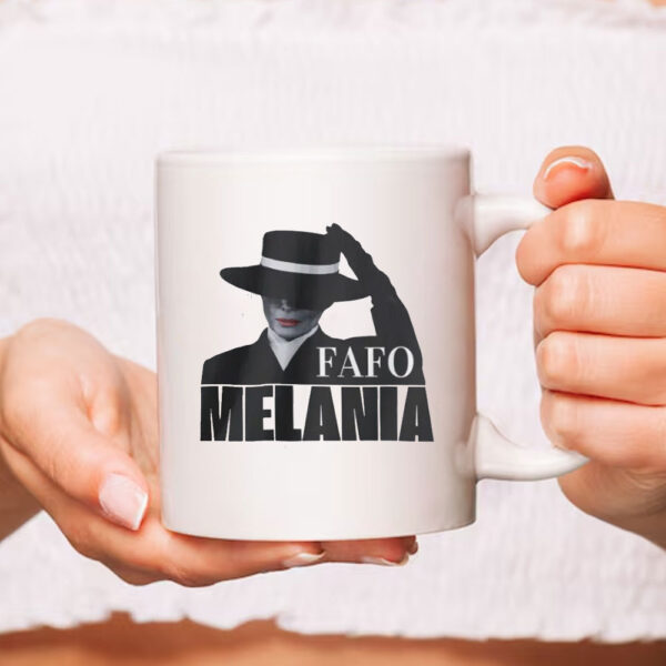 Funny Melania Trump Styl 2025 FAFO Mugs